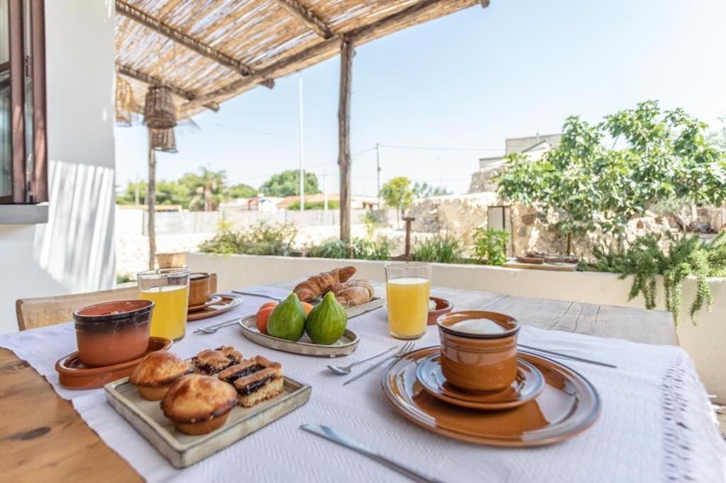 Bed and Breakfast Trullo Santovia Sant Isidoro  Esterno foto
